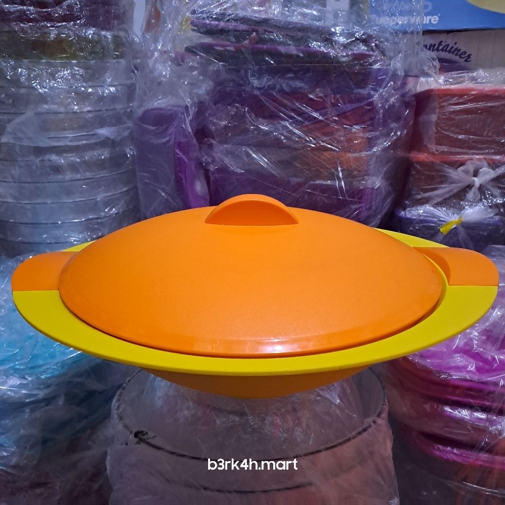 Legacy Server Bowl jumbo Tupperware