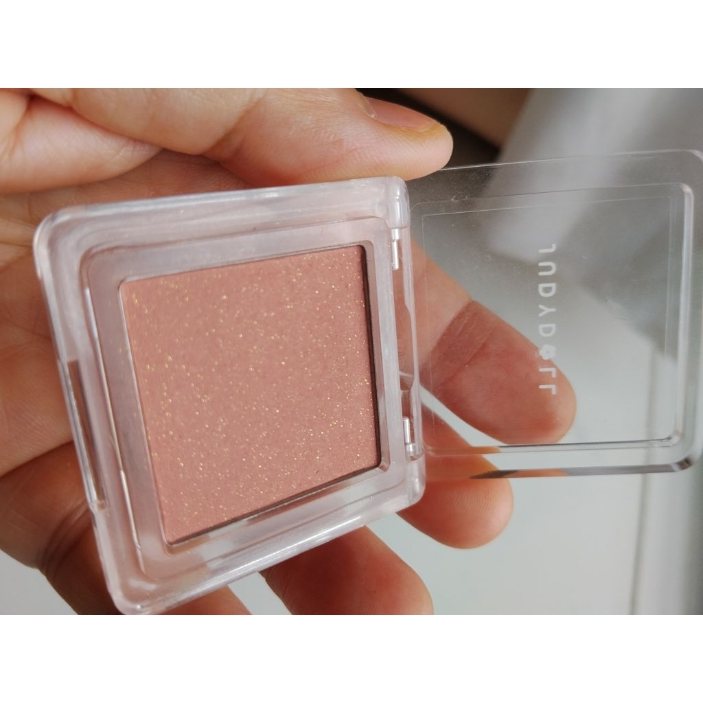 blush on judy doll