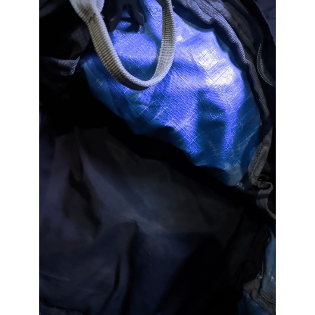 CARIER 70L Copy Osprey