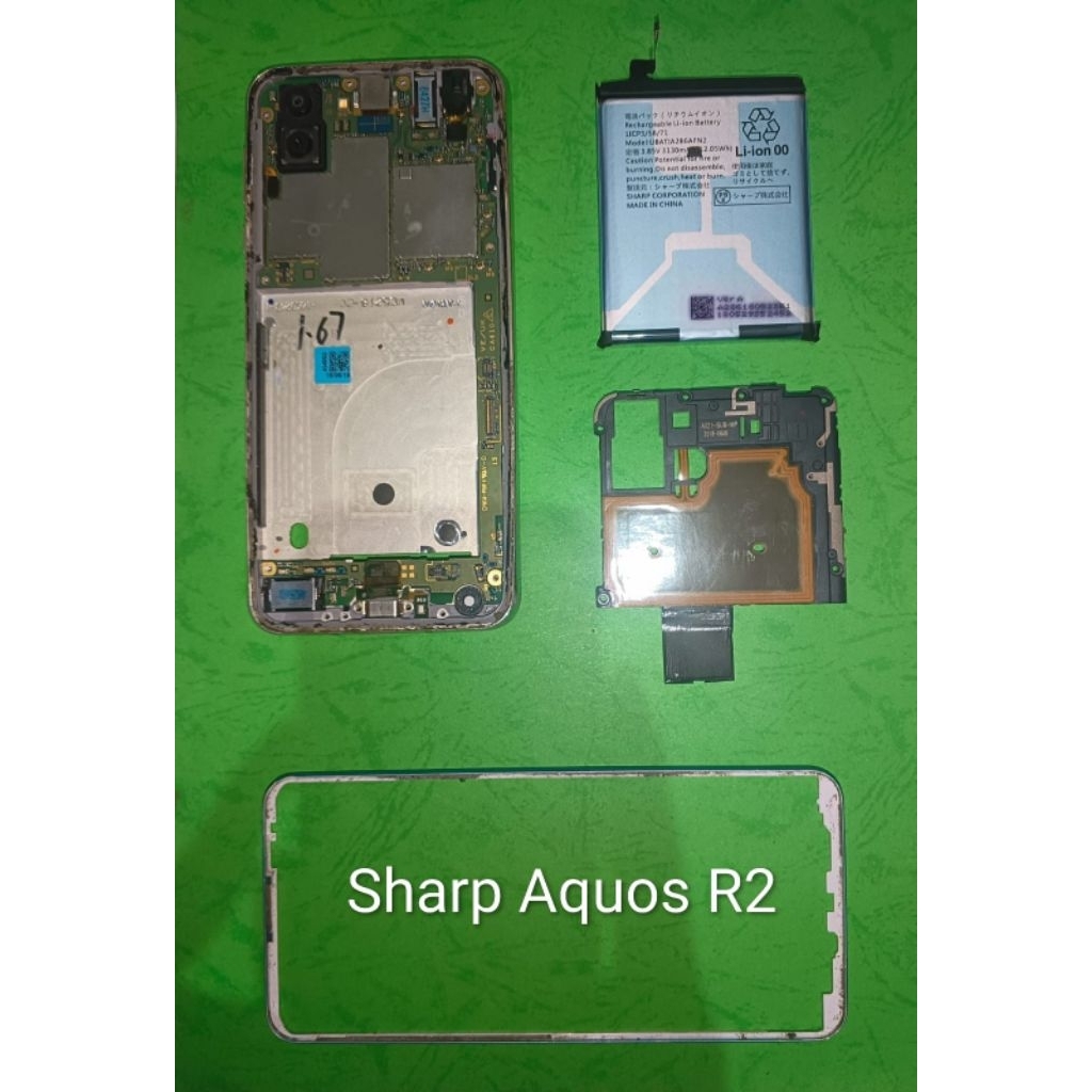 mesin hp Sharp Aquos R2