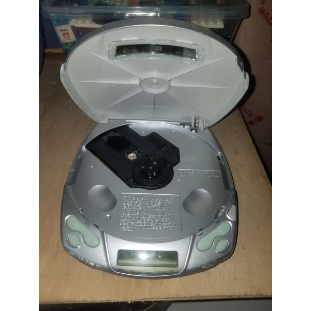 sony walkman. D-c21 (cd)  jadul