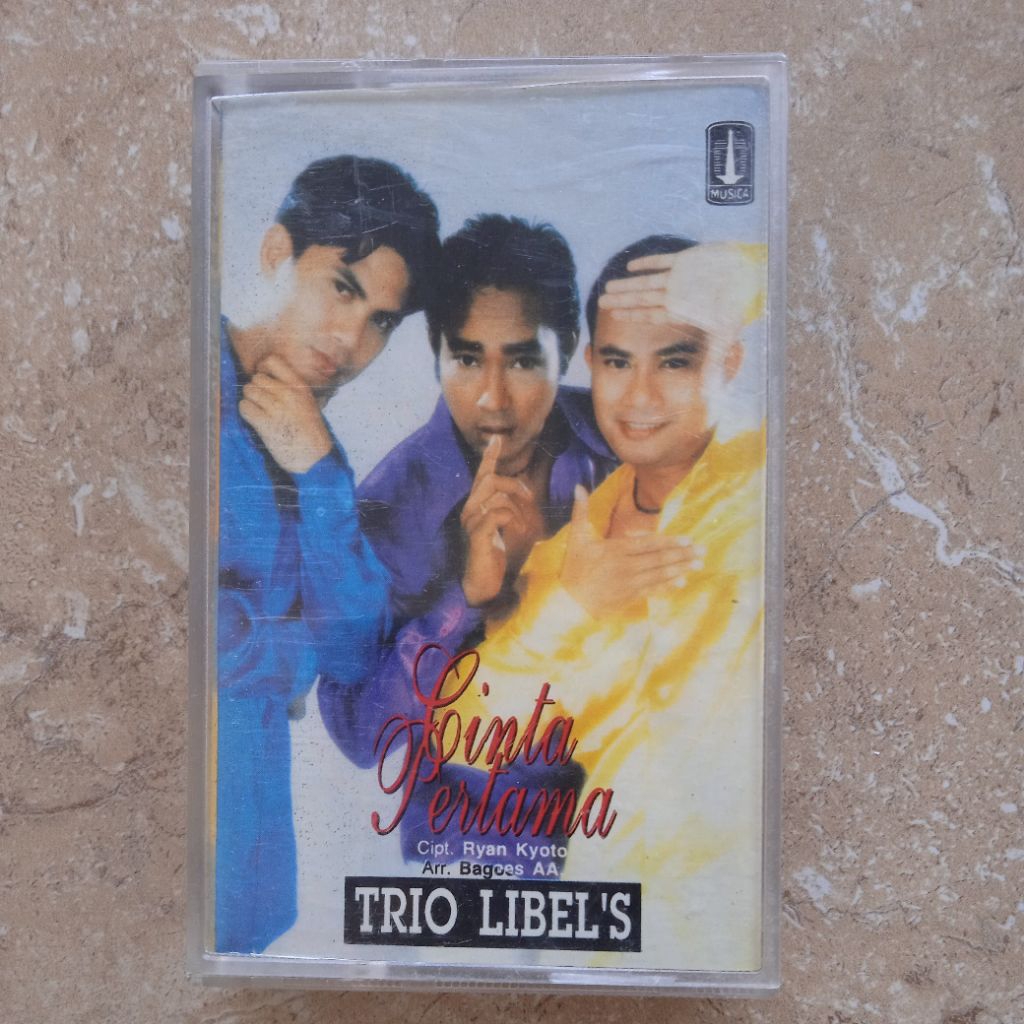 Kaset Pita Trio Libels "Cinta Pertama"