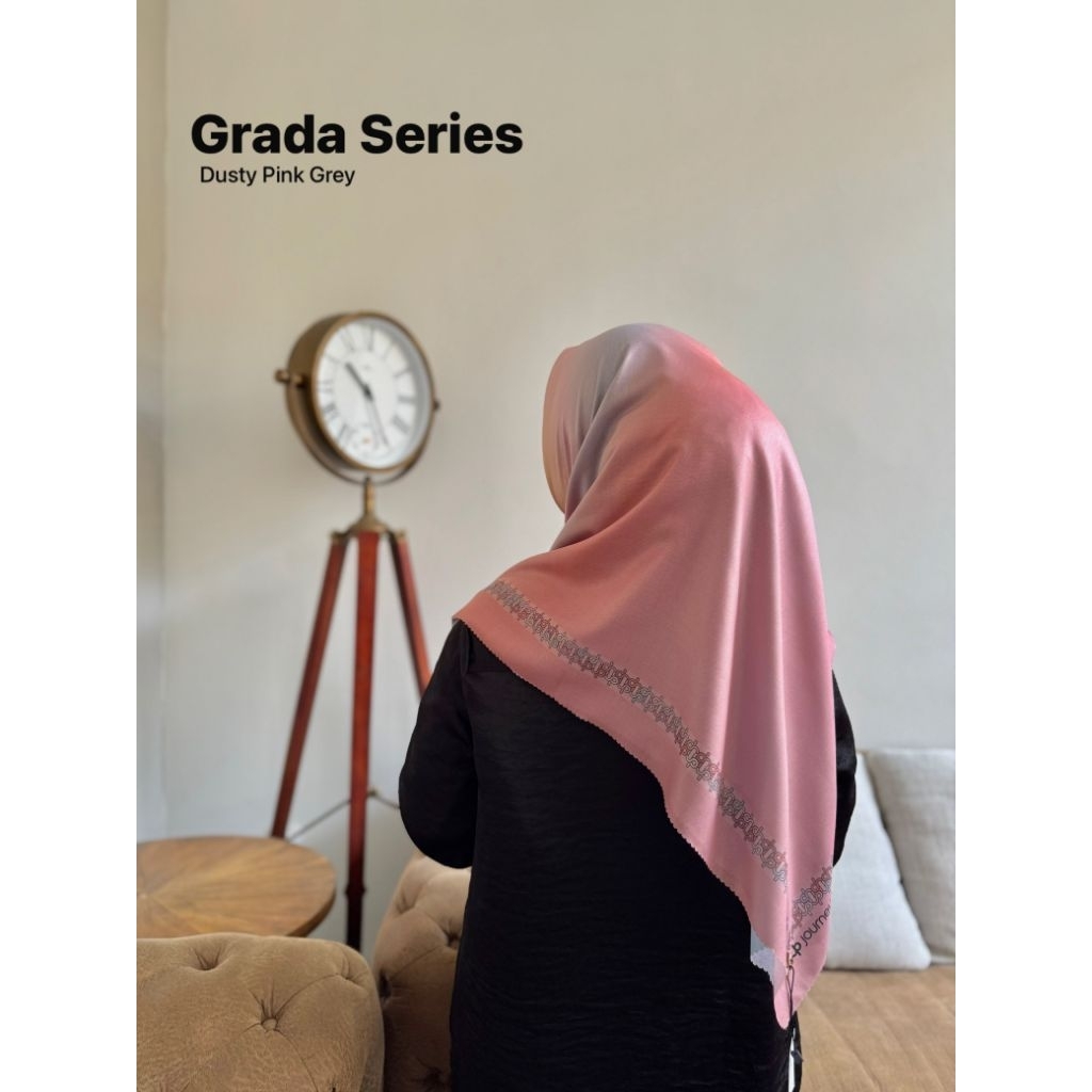 Promo Hijab segi empat terlaris Gradasi by journey ori