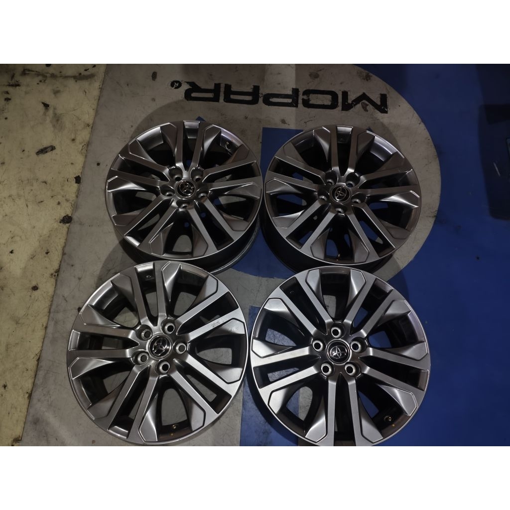 Velg seken mobil oem innova zenix ring 18 lebar 7 baut 5x114.3 velg only