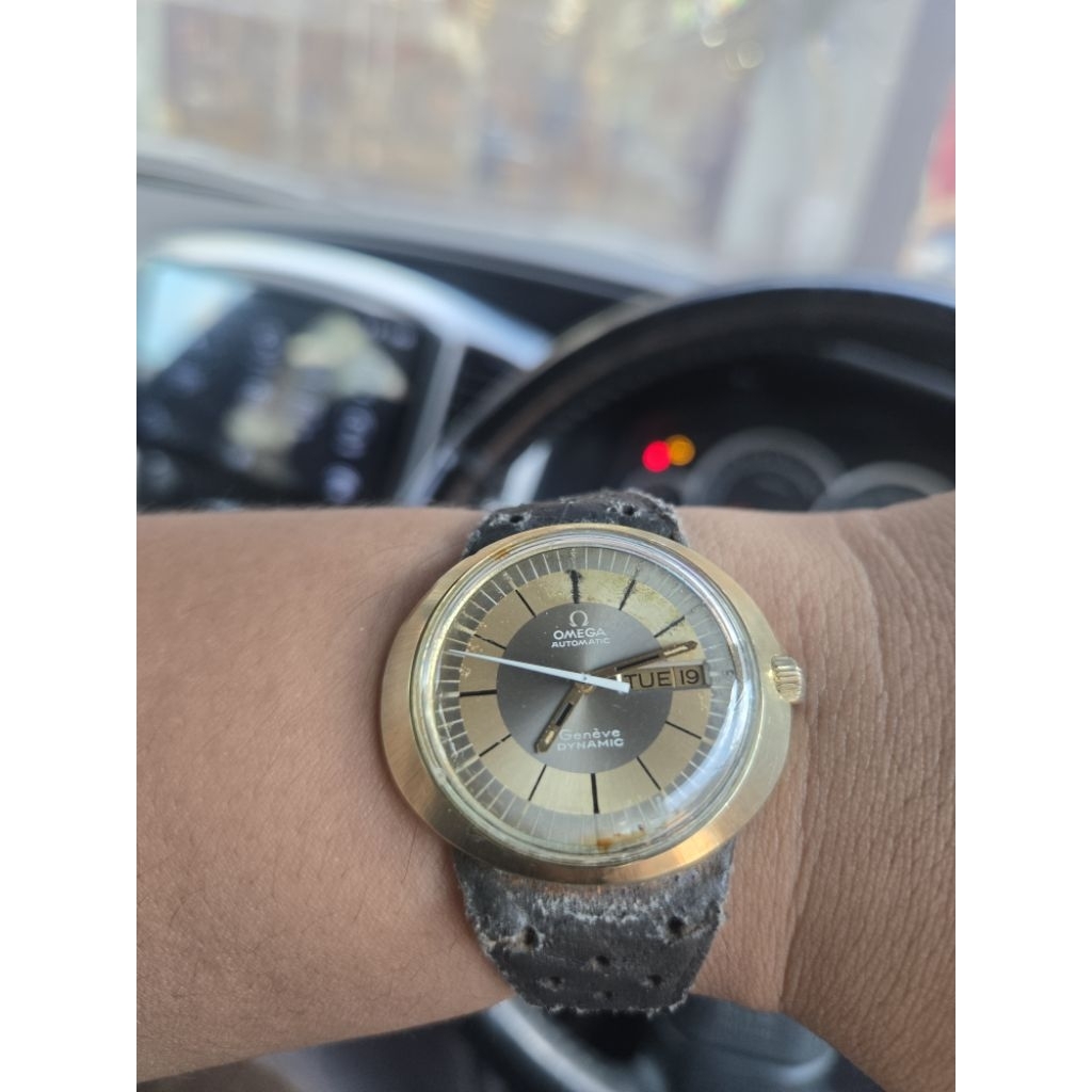 Omega Geneve Dynamic Day/Date