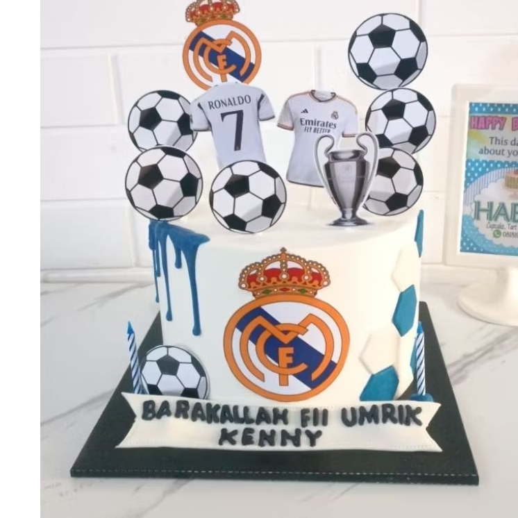 cake ultah bola / cake anak laki-laki / cake liverpool / cake ac milan / cake sepakbola