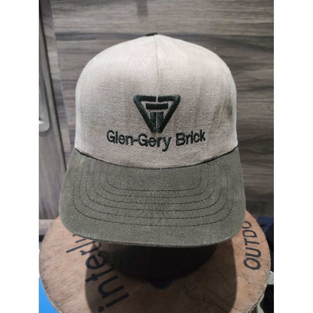 Topi Made in usa two tone strap embos Made in usa