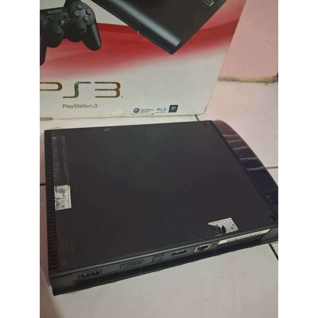 Sony Playstation 3  super slim (PS3)