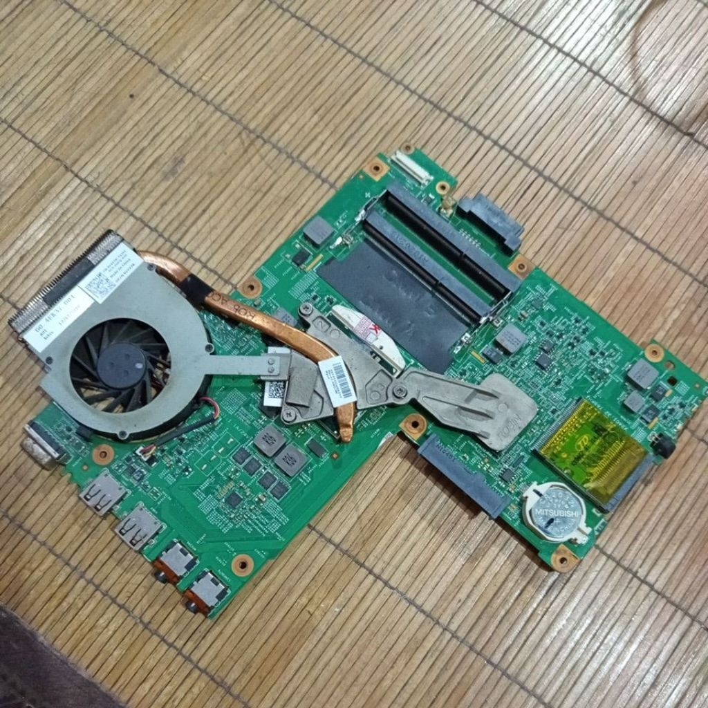 Motherboard Dell N4030 + Intel P6200