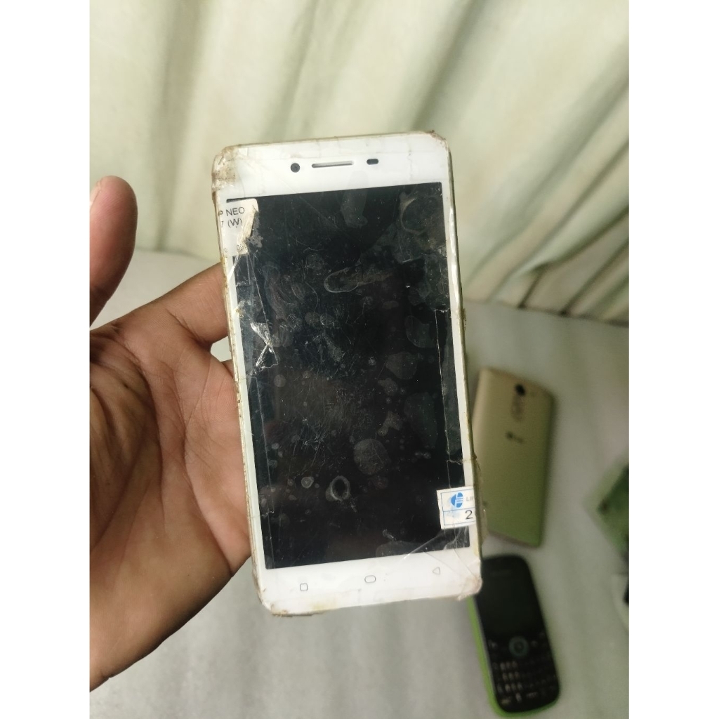 HP BEKAS Oppo A37 BATANGAN GAMBLING