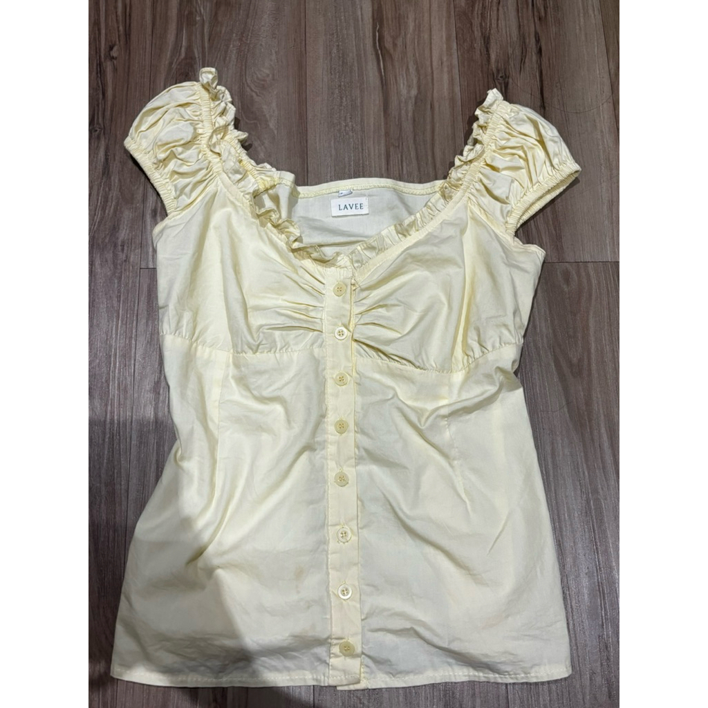 Preloved blouse tanktop top nude the label uniqlo aesthete yourlife hnm zara polkadot skort babydoll