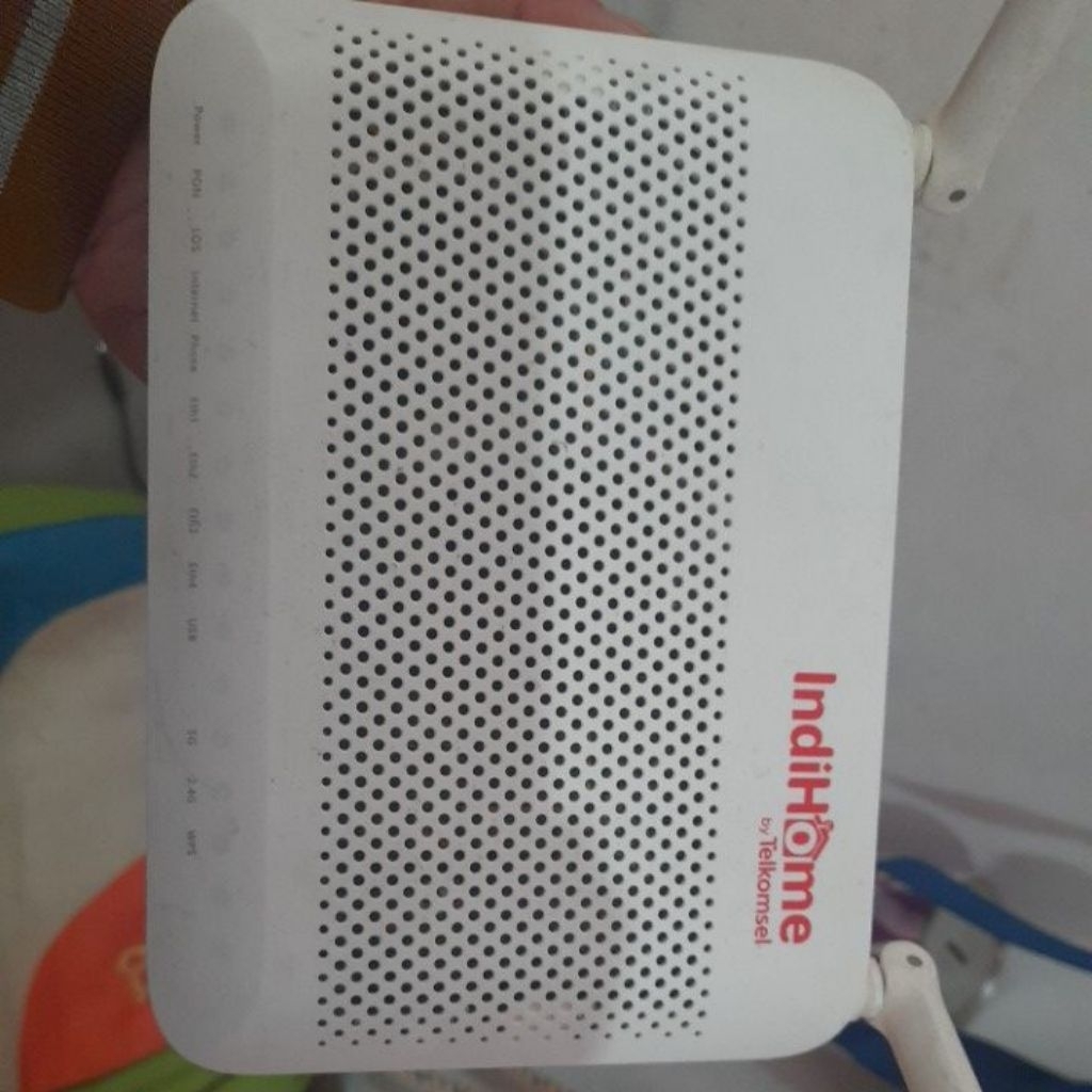 Fiberhome HG6145F1 Port biru