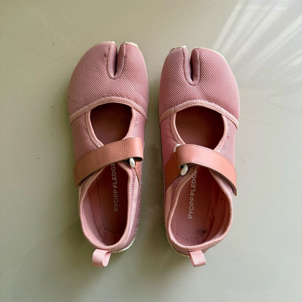 Preloved PYOPP - Original PYOPP FLEDGE - Tabi-ku Barefoot Shoes Size 40