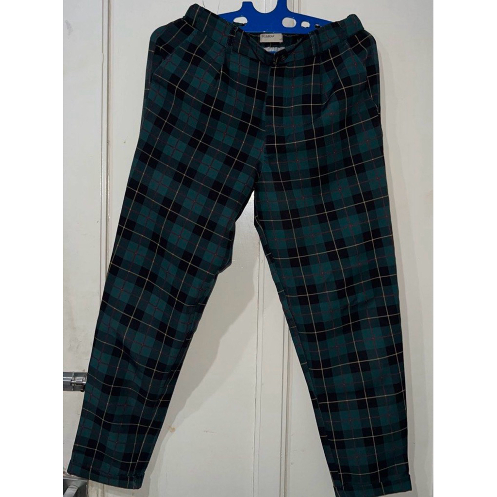 celana tartan pull&bear