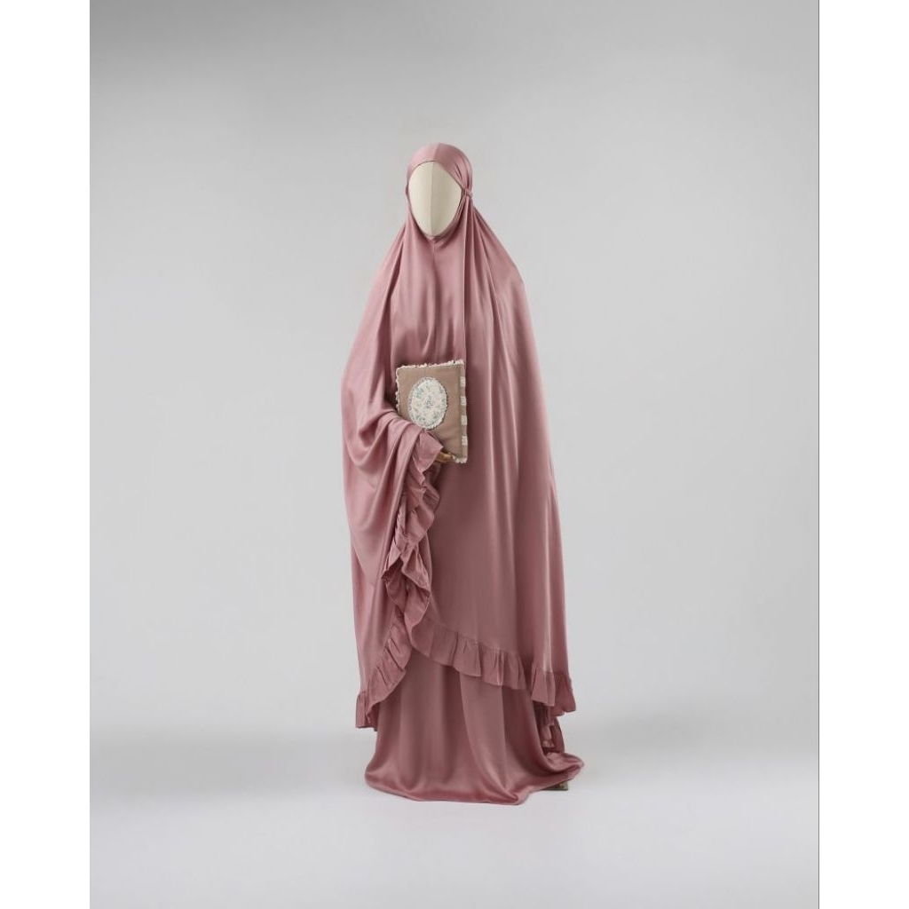Aina Prayer Set by Aku Sabira
