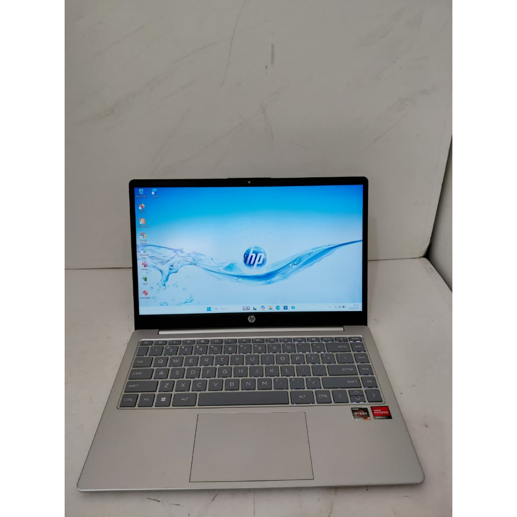 AMD RYZEN 3-7320U QuadCore Laptop ON Garansi AMD Radeon Graphics 512MB Keyboard Nyala Garansi Resmi 