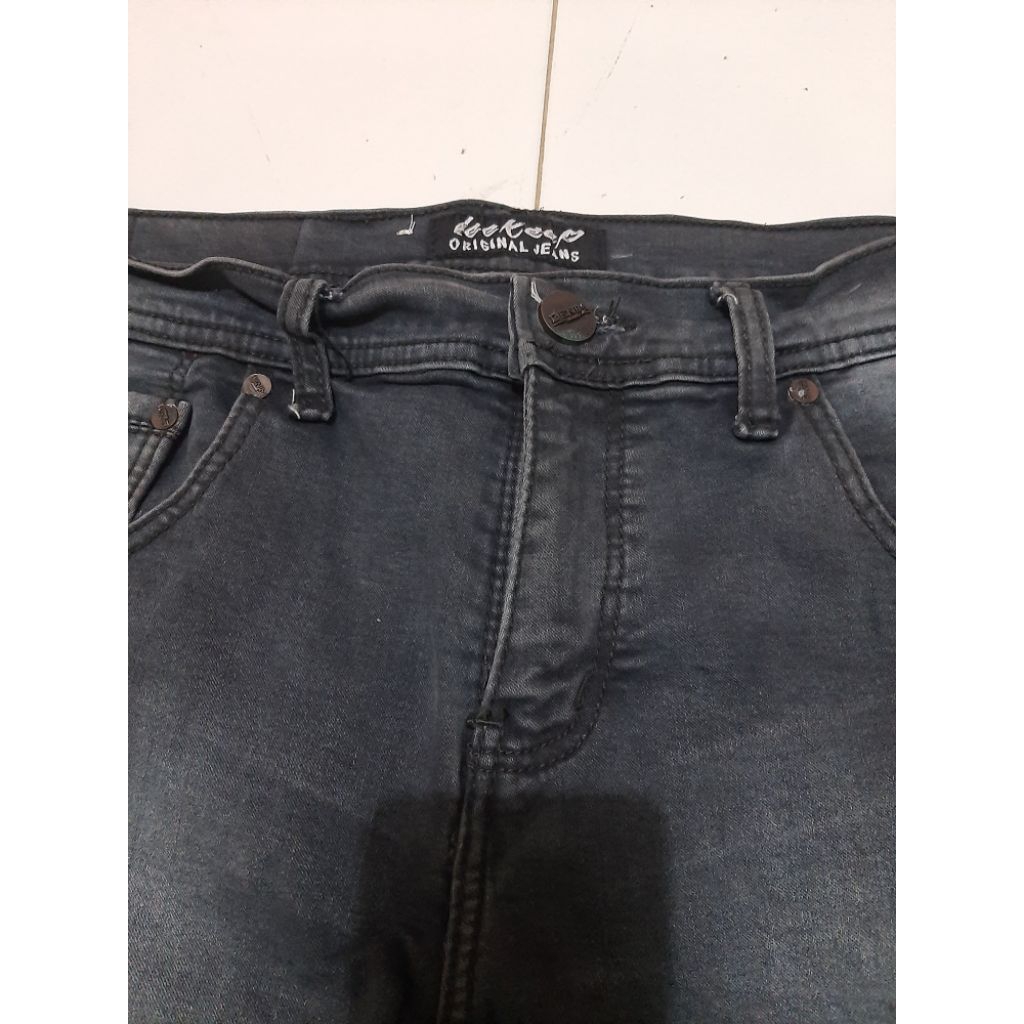 Celana Jeans Lee Keep Original Hitam Washed Pria Bekas Kondisi Bagus