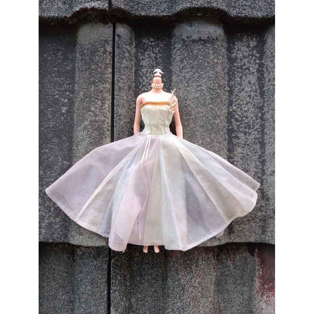 Baju Dress Princess Annika Barbie and the Magic of Pegasus Mattel Preloved