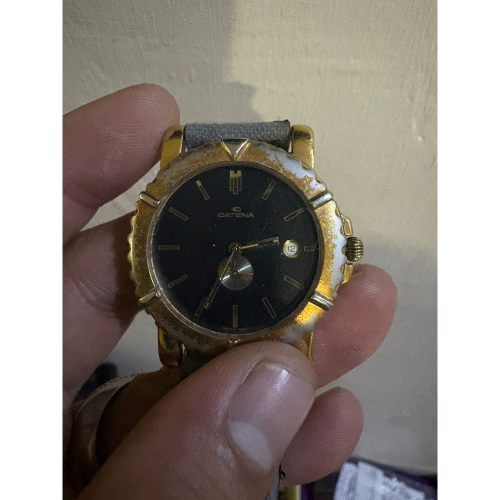 jam bahan certina (bahan)