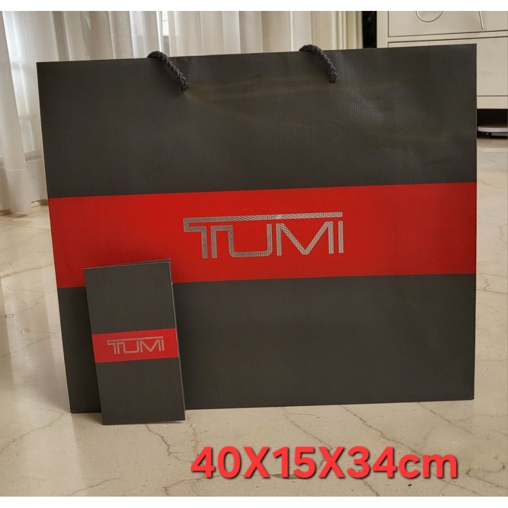 Preloved paper bag Tumi