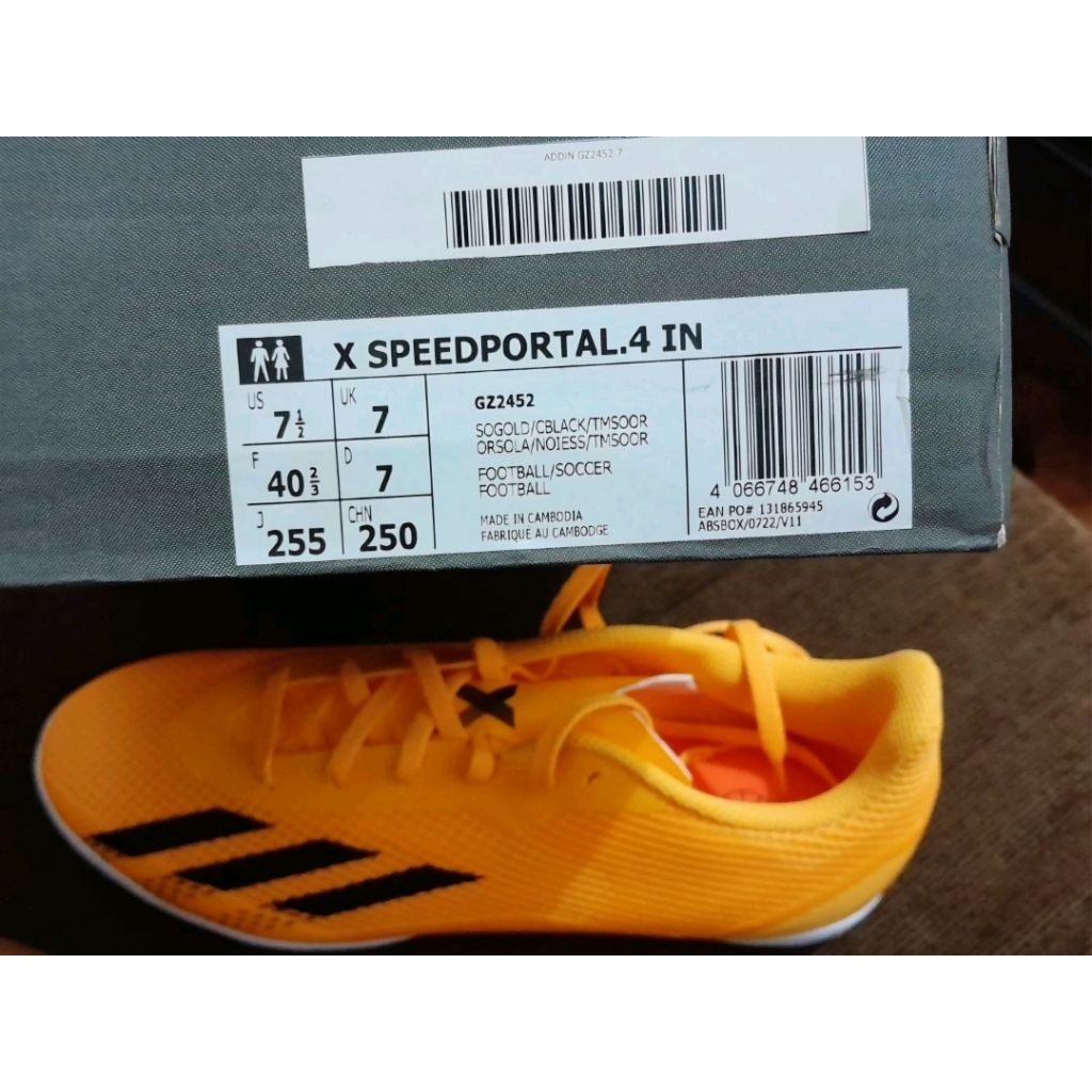 Sepatu futsal adidas X SPEEDPORTAL.4 IN bekas/second rasa baru.