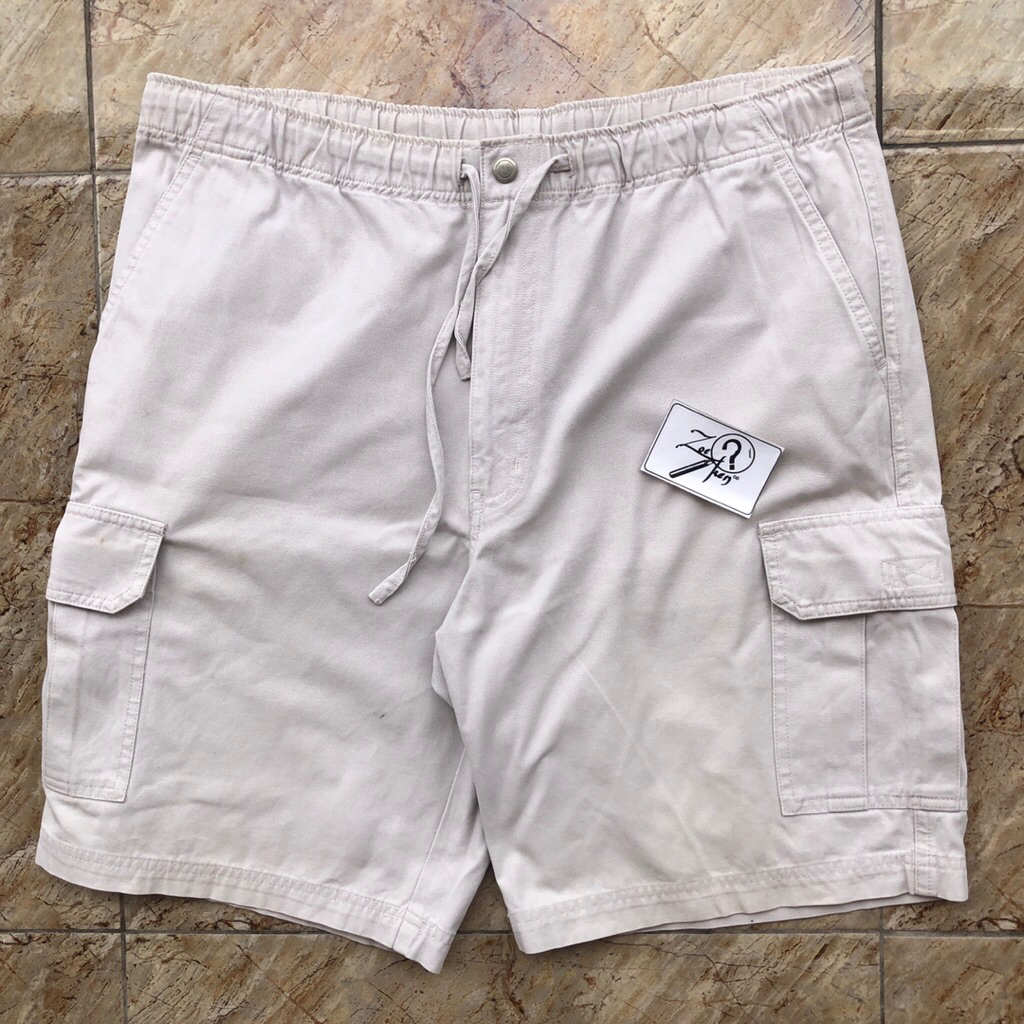 CELANA PENDEK UNIQLO CARGO TEBAL ABU MUDA/CREAM
