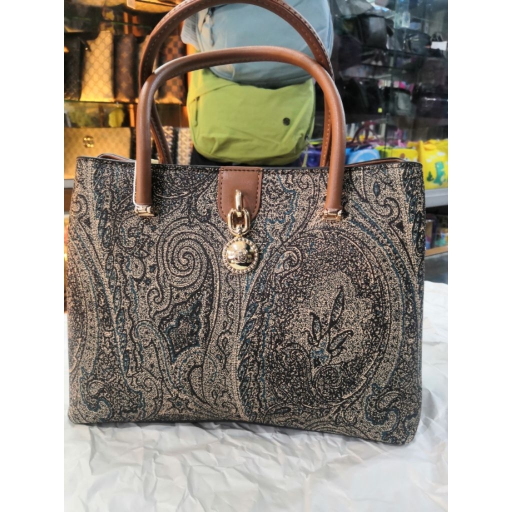 Tas Tangan wanita &Tas Pesta Multifungsi kapasitas besar, model batik, cocok untuk pesta & kerja har