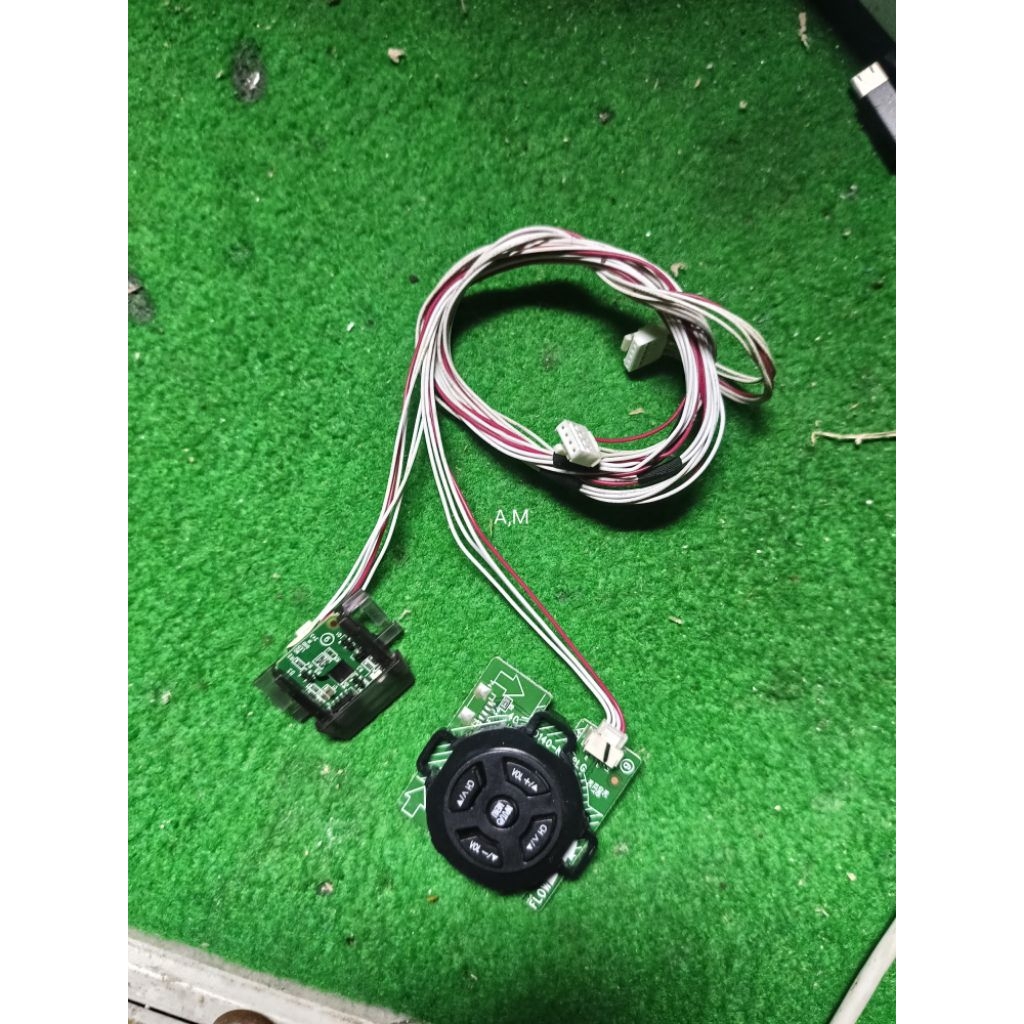 tombol sensor TV LED panasonic 32D302