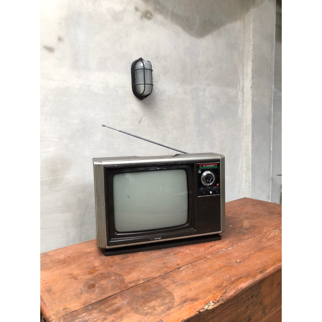 Tv jadul Lawas Sharp