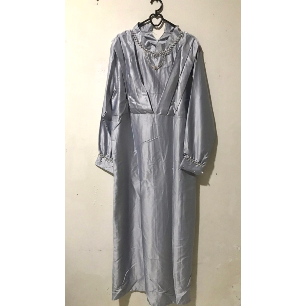 Preloved Gamis Lebaran Polos Brokat Grey Abu + Outer