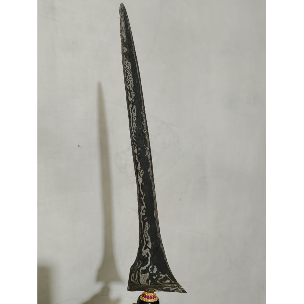 Keris brojol pamor wengkon isen
