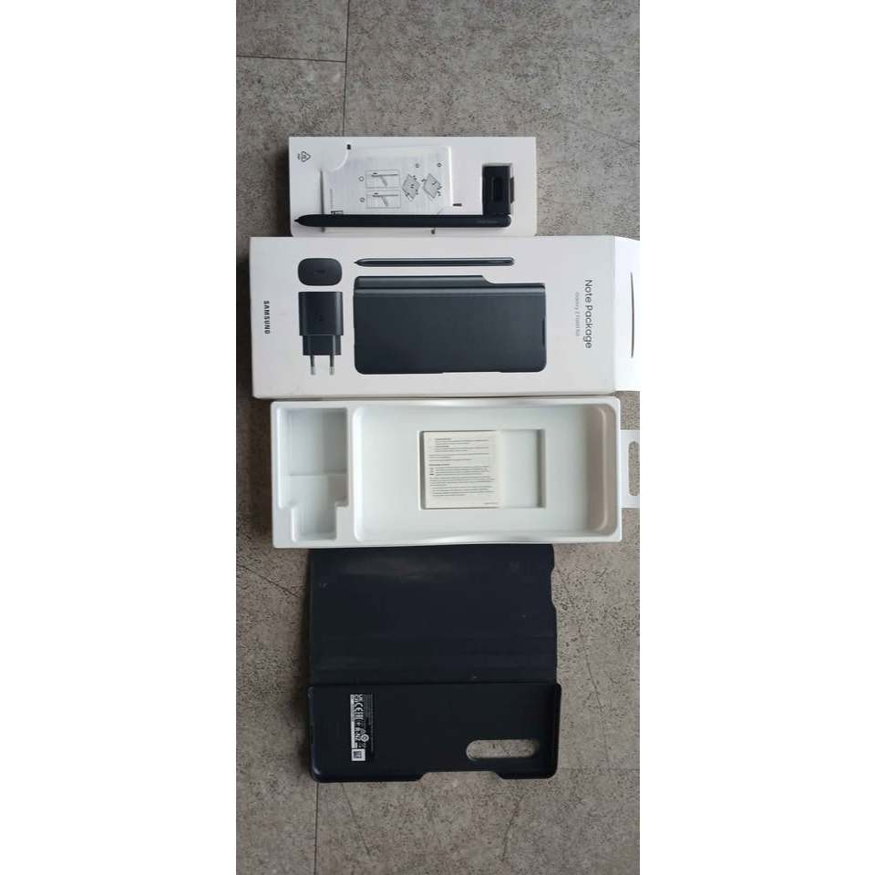 Galaxy Z Fold 3 - Package Edition