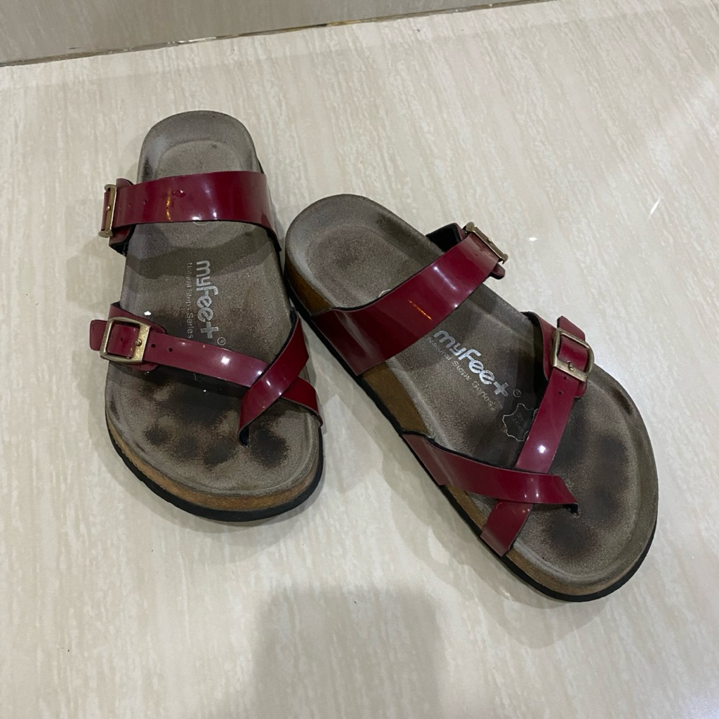 PRELOVED MYFEET Sandal Wanita Size 36 Strap Merah Maroon Kilap