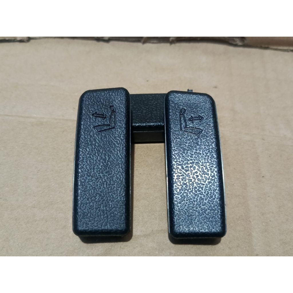 Handle Jok Mitsubishi Canter Cover Tuas Tarikan Jok Canter Original