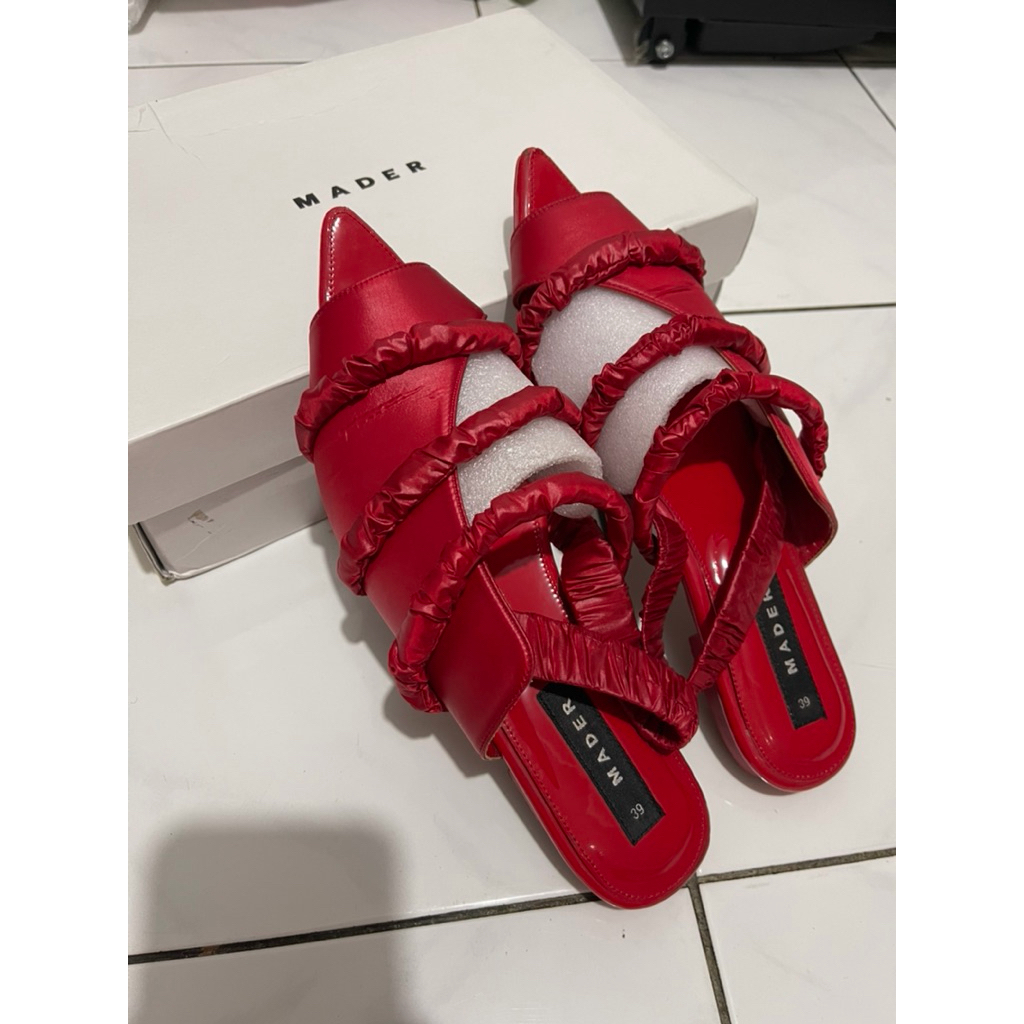 preloved mader size 39