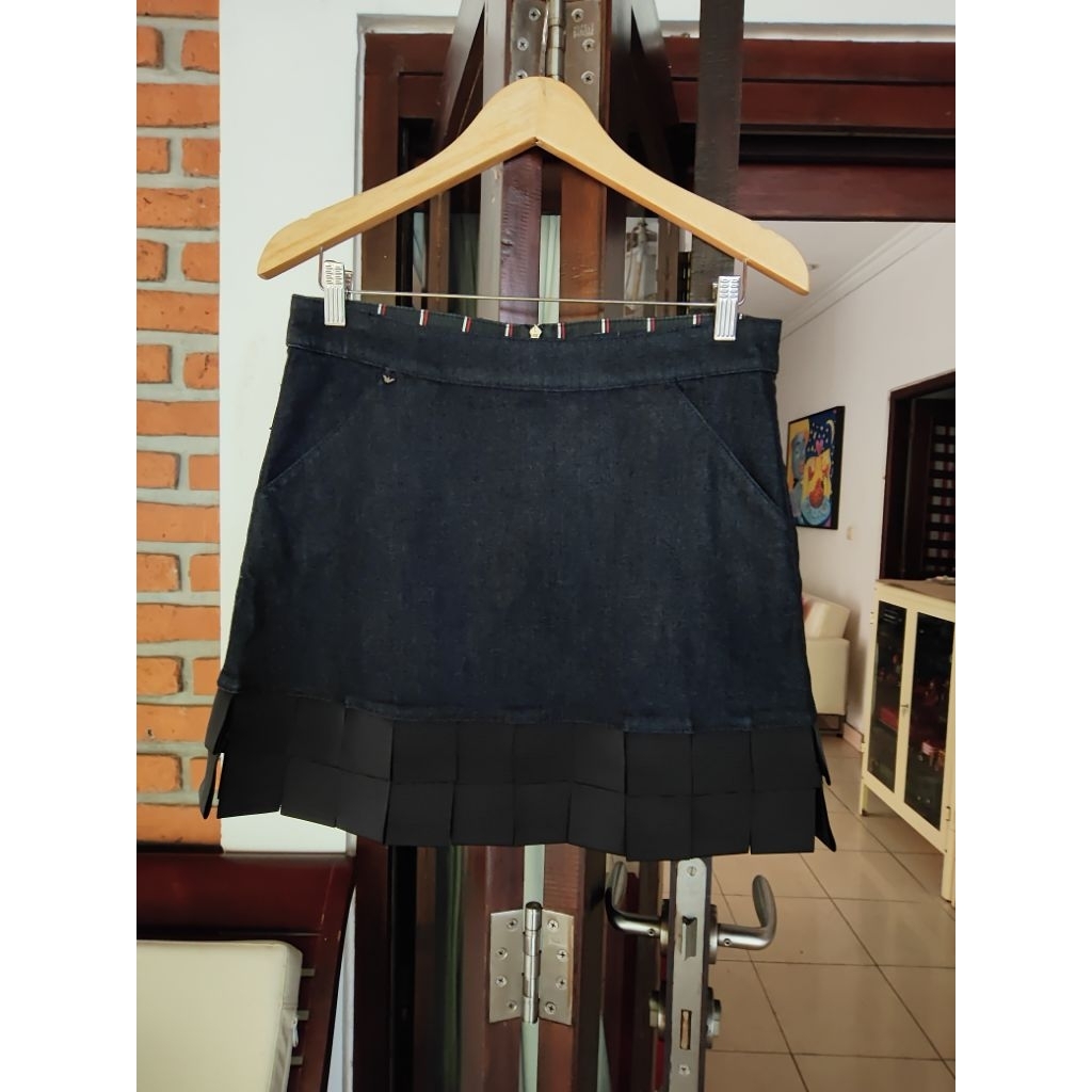Rok Jeans Hitam Arman Ori size 40 Preloved