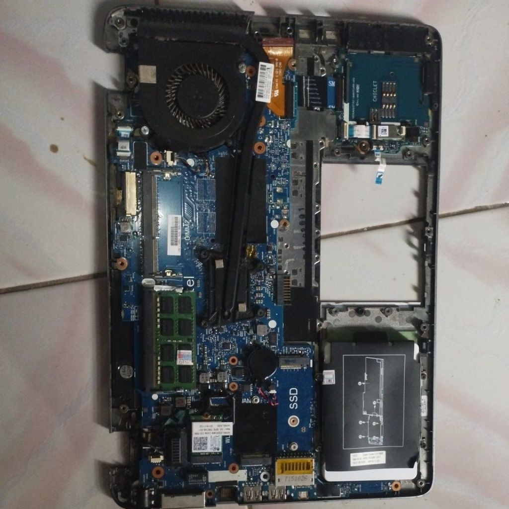 HP elitebook 840 g2 Kanibalan