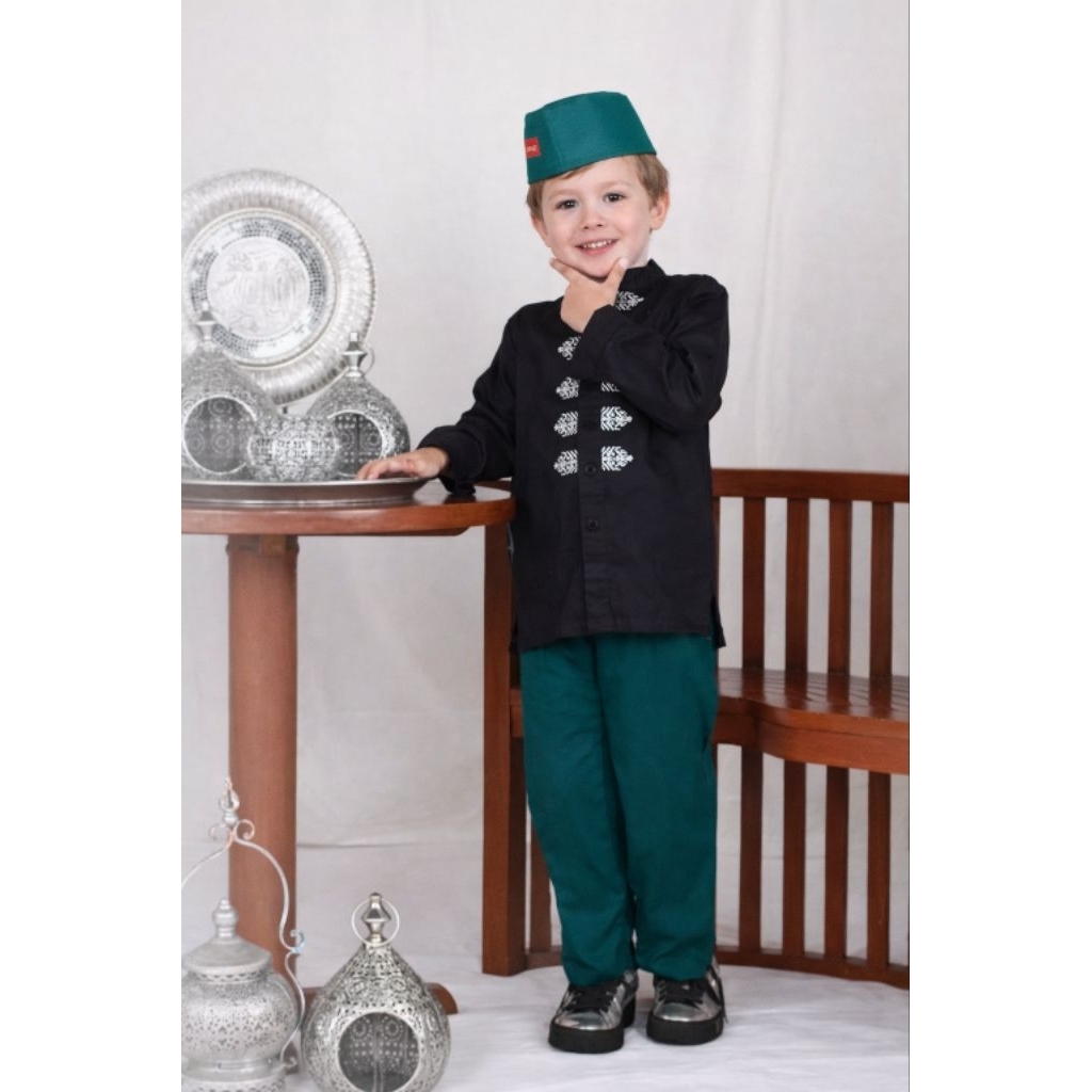 BMAL D'NINGRAT DARI DANNIS