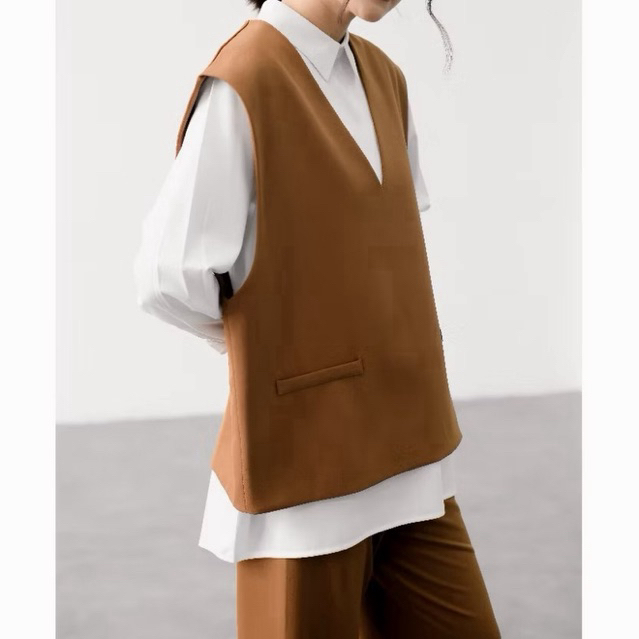 JEDDA SUNHEE VEST (NEVER BEEN WORN)