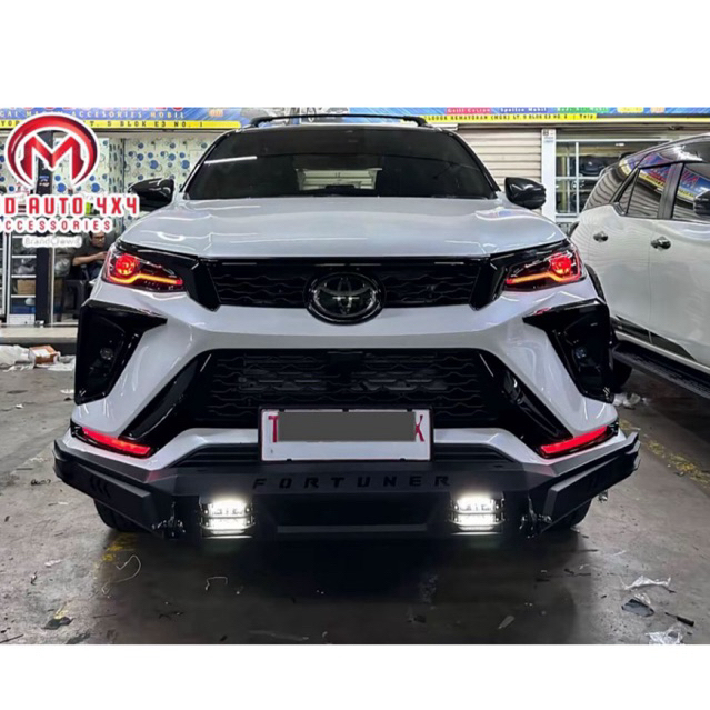 Tanduk depan belakang Fortuner