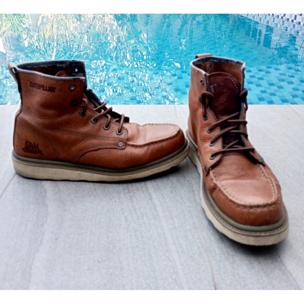 Preloved Caterpillar Boots Original