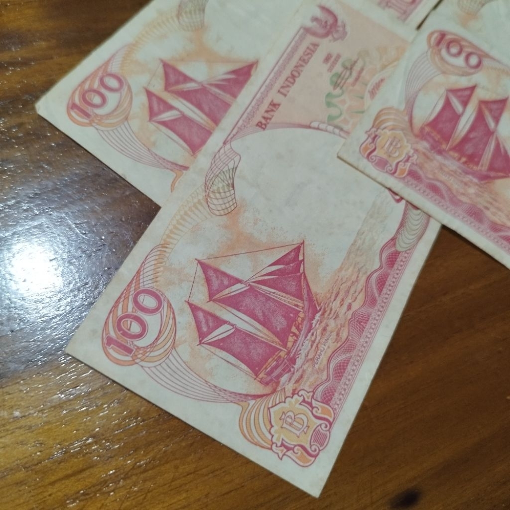 Uang Kertas 100 Rupiah 1992 Perahu Layar Asli Bank Indonesia Seri Lama Koleksi Langka