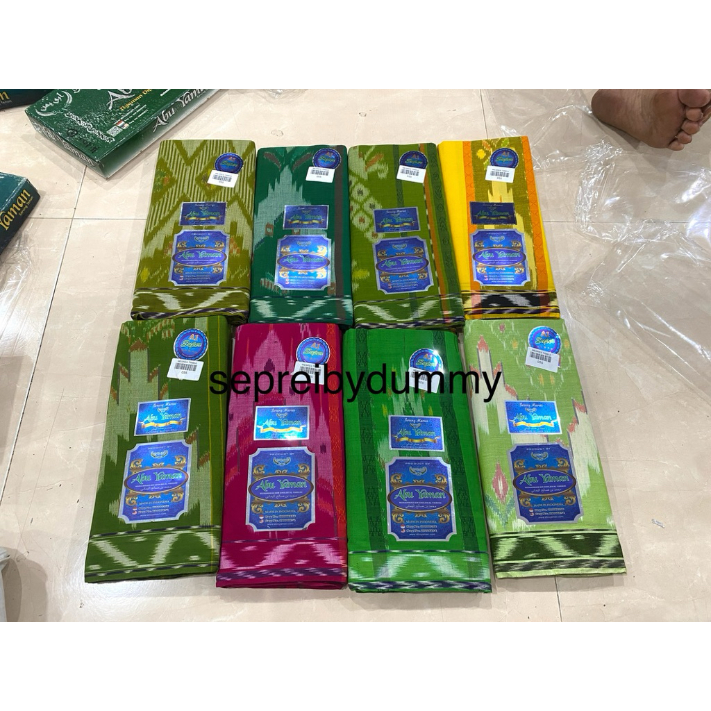 Sarung Abu Yaman Mesres Timbul 055 ada tanda tangan sambung jahit tengah warna warni hijau kuning pi