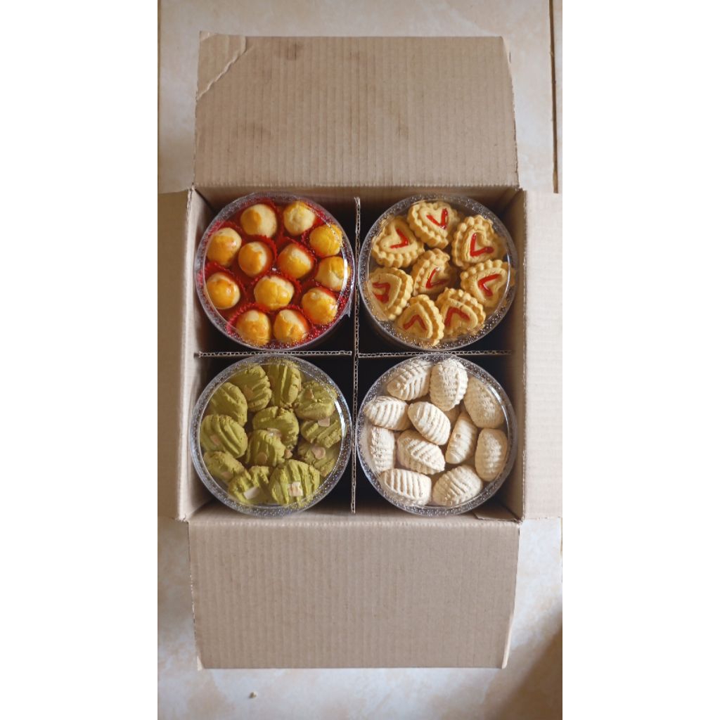 KUE KERING LEBARAN 1 BOX ISI 12 TOPLES RASA RANDOM 3 kg