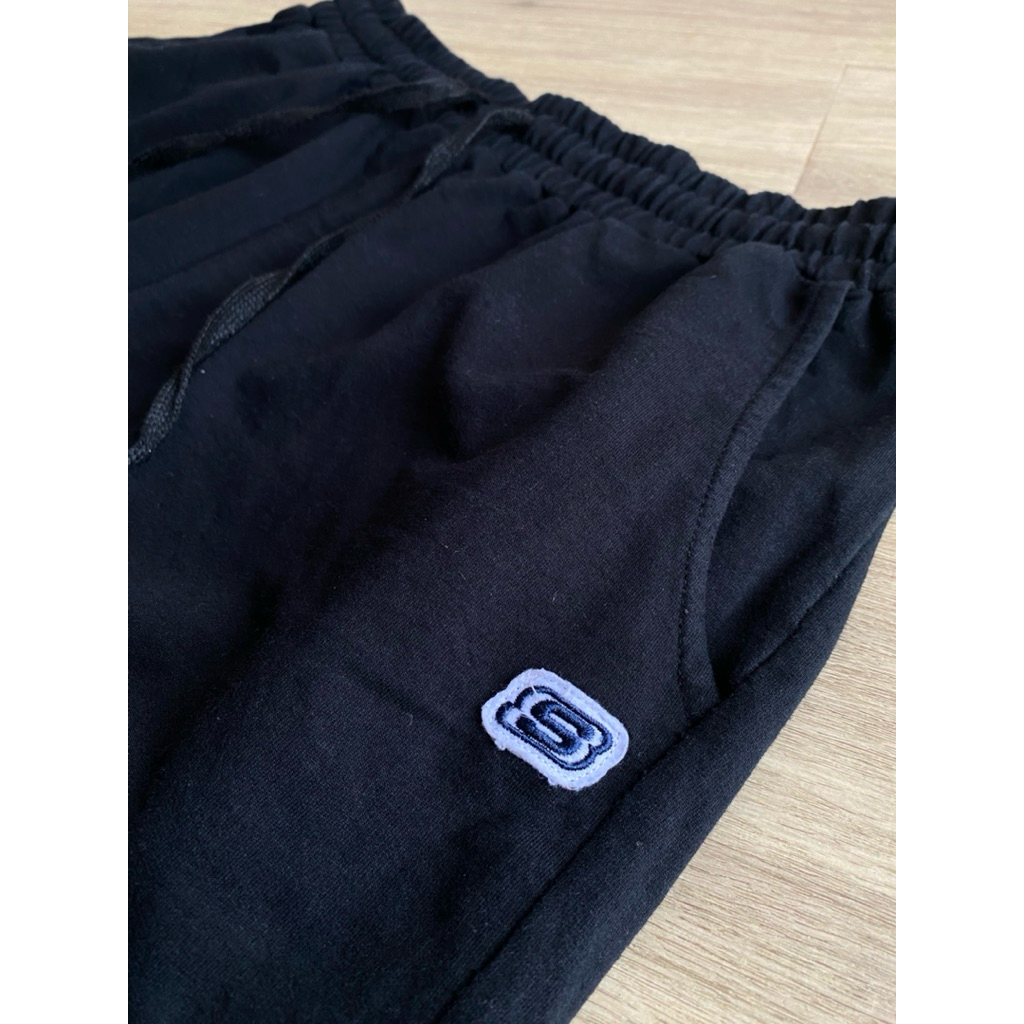 “SKECHERS” CASUAL CELANA PENDEK