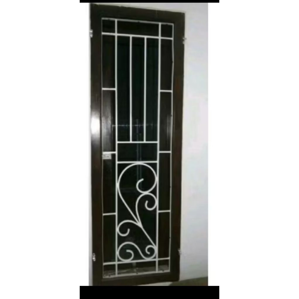 teralis jendela pengan rumah ukuran. 167×55