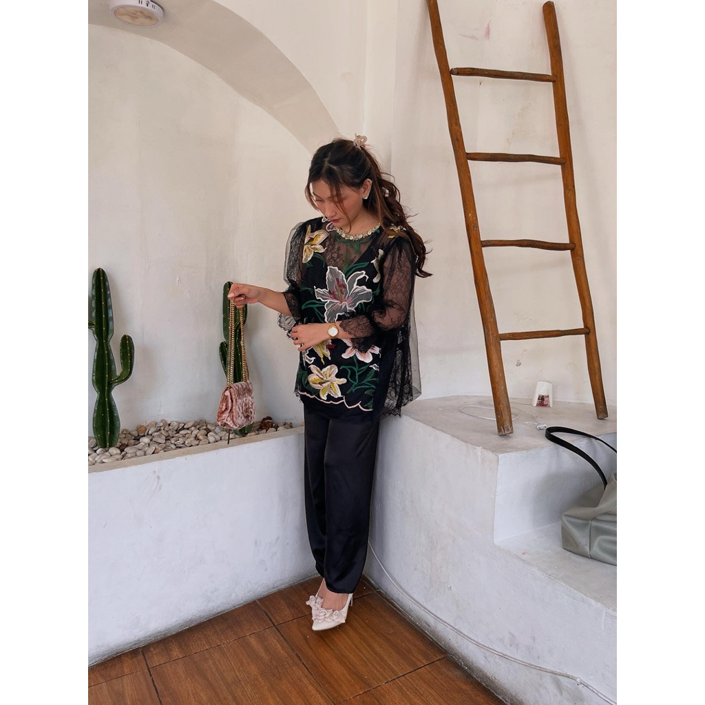 SEWA ONE SET | SEWA ATASAN Lily Top Hitam Black | Kebaya Payet | Kondangan & Lamaran | Lebaran | Sel
