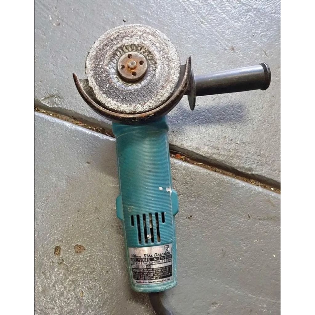 gerinda 4 inch makita 9504B japan bekas