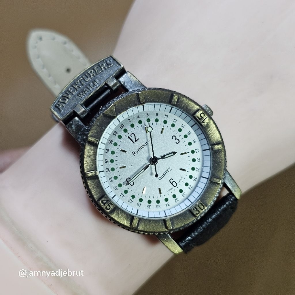 Jam Rumours Adventurer's Rusty Gold Vintage Bekas