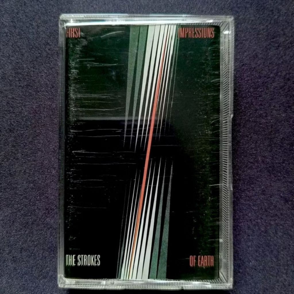 Kaset The Strokes - First Impressions Of Earth